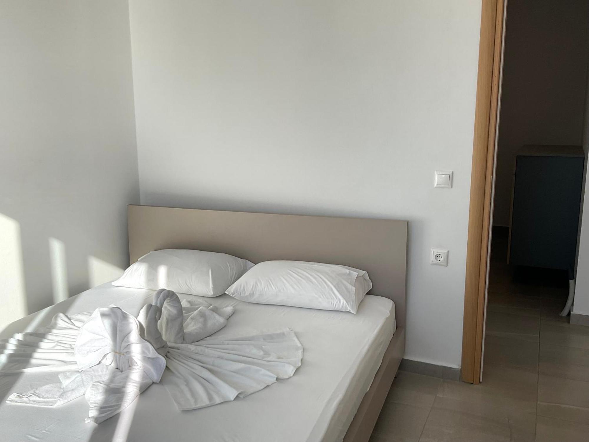 Mojito Beach Apartments With Free Parking Saranda Zewnętrze zdjęcie